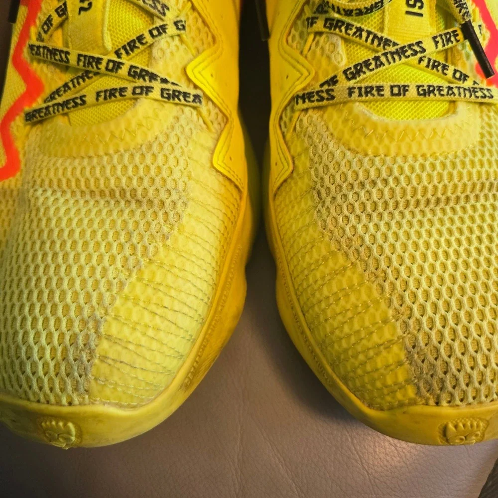 Adidas DON‎ Issue 2 Fire of Greatness Solar Yellow Orange H67570 Mens Size 11